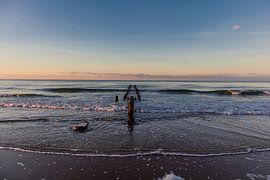 Promenade en soirée sur la promenade de la plage de Mielno sur Oliver Hlavaty