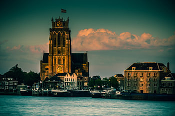 Dordrechter Ansicht der Grote Kerk im New Yorker Stil
