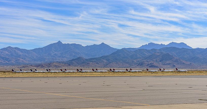 Aircraft storage in the Arizona desert. by Jaap van den Berg