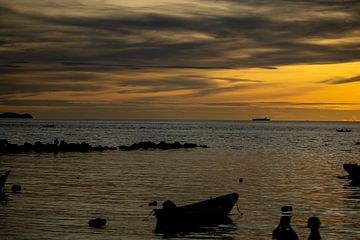 Silence by the Sea - Wongamat Evening Light by Franklin Driessen