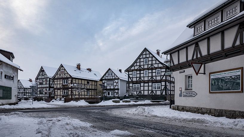 Herleshausen in de winter van Roland Brack