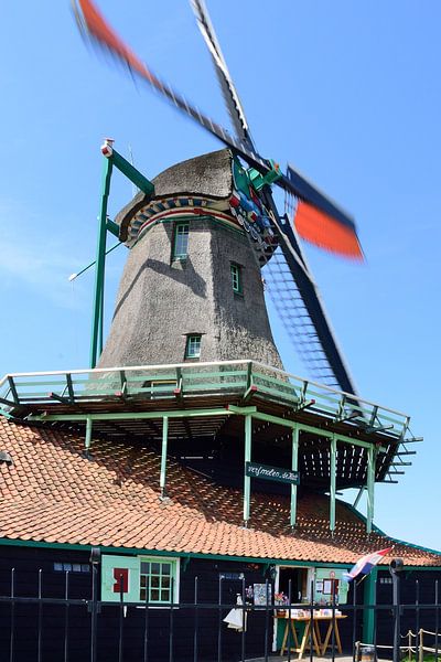 Volledig operationele verfmolen van Frank's Awesome Travels
