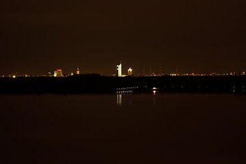 Leipzig Skyline in de Nacht