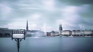 Blick von der Lombardsbrücke auf die Binnenalster