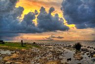 Zonsondergang Eemmeer bij Spakenburg van Watze D. de Haan thumbnail