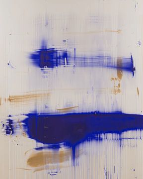 Modern abstract in wit, okergeel en diep blauw van Studio Allee