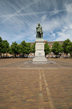 Statue of William of Orange on the Square in The Hague