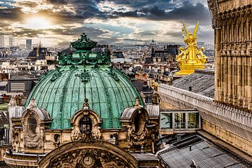 Dächer von Paris mit Opera Garnier in Frankreich bei Sonnenuntergang von Dieter Walther