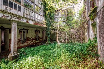Verlaten huis in het centrum van Spanje van Gentleman of Decay