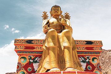 Likir klooster in Ladakh met gouden Maitreya beeld van Your Travel Reporter