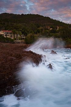Vague sur les cotes de l'Esterel