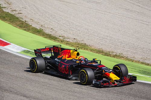 Max in de Red Bull RB13 tijdens de GP van Monza 2017.