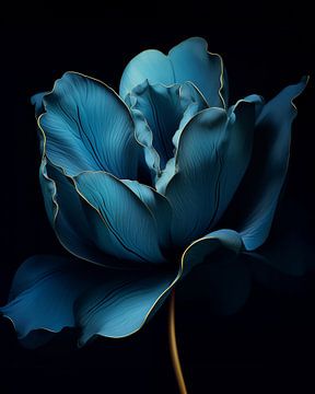 De stijlvolle blauwe tulp met het gouden randje van Studio Nicolette