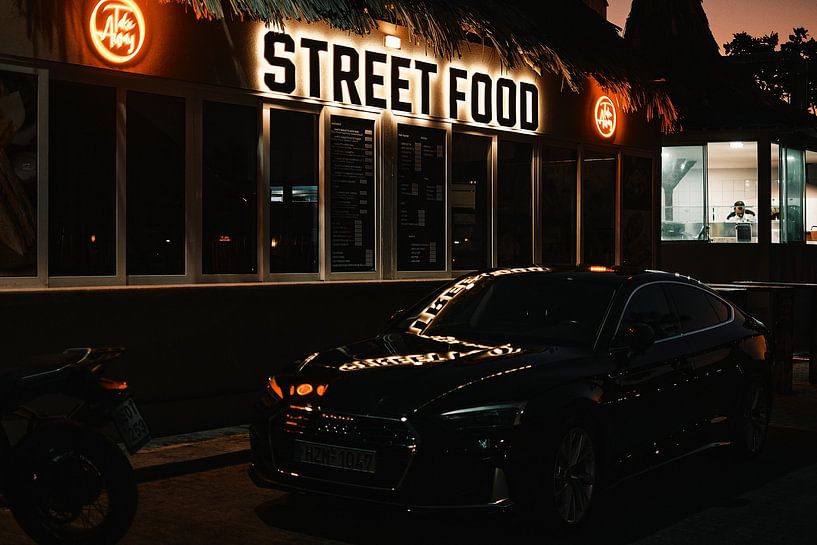 "Street Food Nights" - For those who are hungrier than they are orientated at night by Momentaufnahme | Marius Ahlers