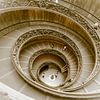 Escalier, escalier en colimaçon au Musée du Vatican, Rome, Italie sur Martin Stevens