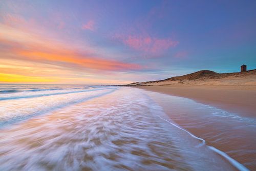 Een prachtige zonsondergang op het strand van Zoutelande in Zeeland