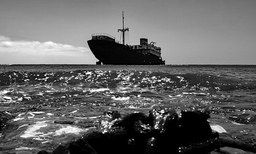 Stranded shipwreck Black and white