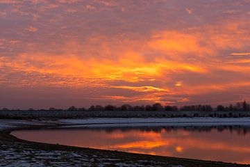 Zonsondergang in Wilp van Mark Beunk