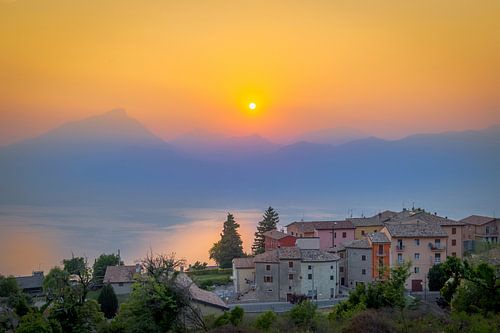 Coucher de soleil sur le lac de Garde