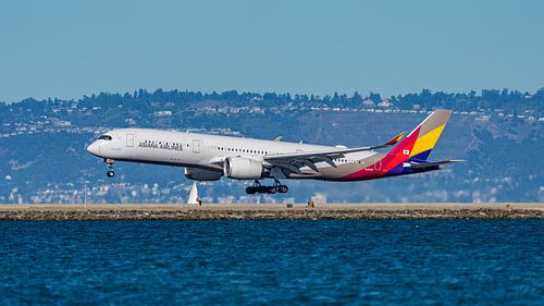 Asiana Airlines Airbus A350-900 passagiersvliegtuig.