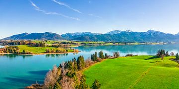 Forggensee mit Berge von Mustafa Kurnaz