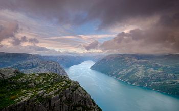 Sonnenuntergang am Preikestolen, Lysefjorden, Norwegen