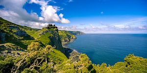 Côte rocheuse dans le Devon, Royaume-Uni