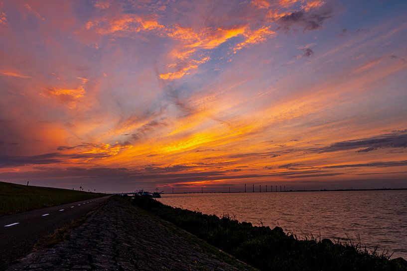 La chute du soleil au Ketelmeer par Henk Simmelink