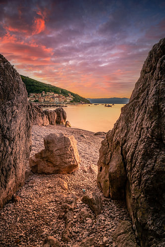 Moscenicka Draga in Kroatië - Zonsopgang op het strand