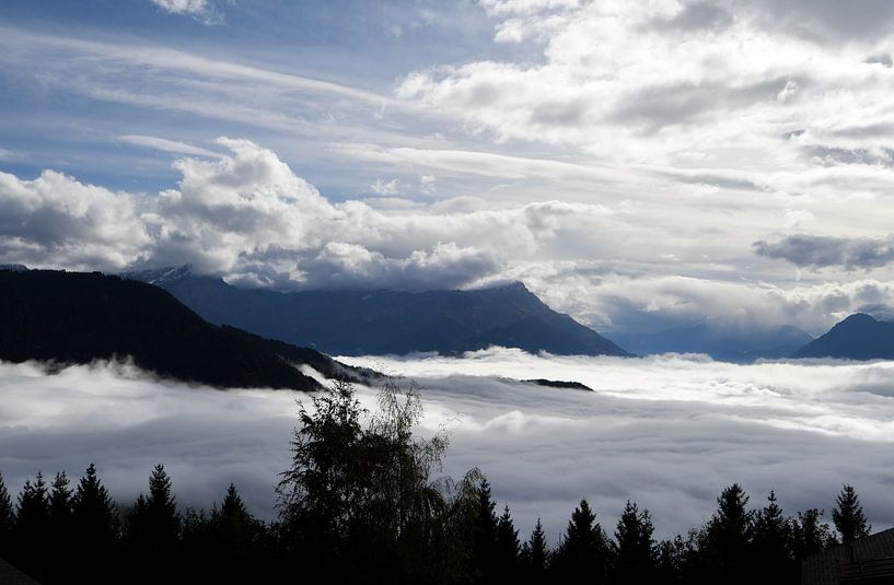 Rastende Wolken von Nancy Lamers