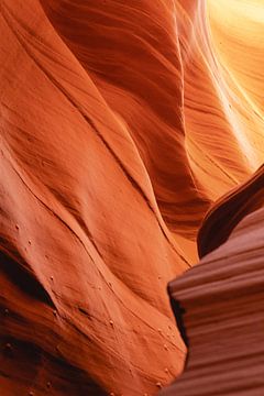 Shadow game on stone walls of the lower antelope canyon by Moniek Kuipers