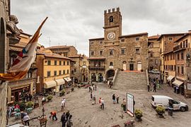 Cortona town hall by Rob Boon