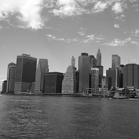 Manhattan Skyline B/W van Menno Heijboer