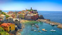 Vernazza in Cinque Terre, Italie van Rens Marskamp thumbnail