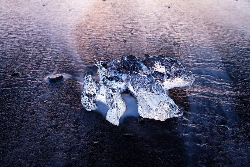 Jökulsárlón Iceland by Luc Buthker