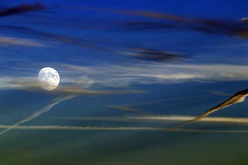 Full moon in the sky