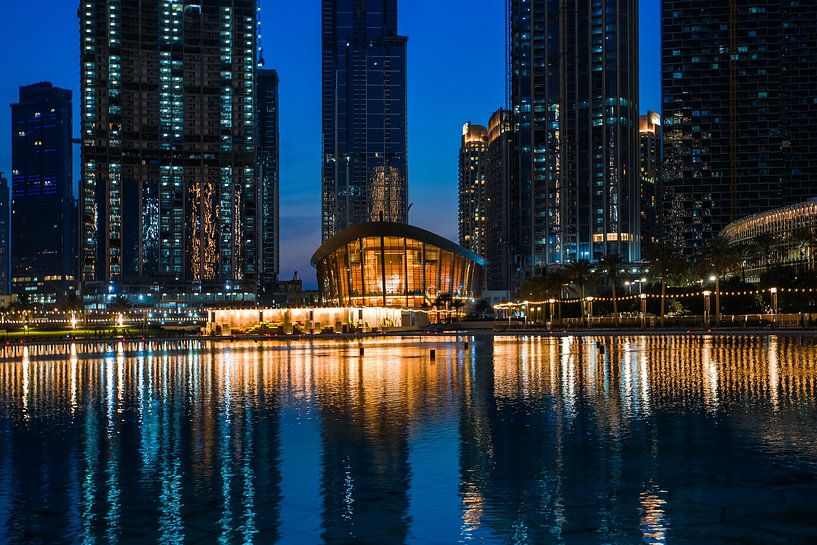 Dubai by Hello Pompoyo