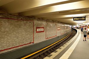 Warten auf die U-Bahn