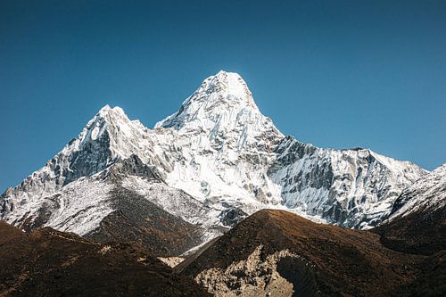 Mount Ama Dablam (6812m) in the Himalayas in Nepal