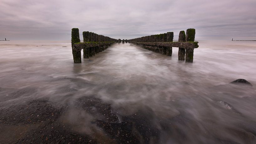 Silence dans les vagues à Westkapelle par Jan Jongejan