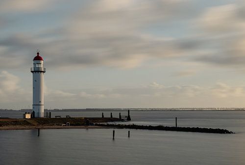 Vuurtoren in Hellevoetsluis overdag