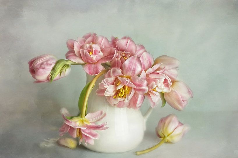 Een adem van de lente - Tulpen nr. 3 van Lizzy Pe