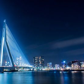 Erasmus-Brücke bei Nacht von Harm-Jan Tamminga
