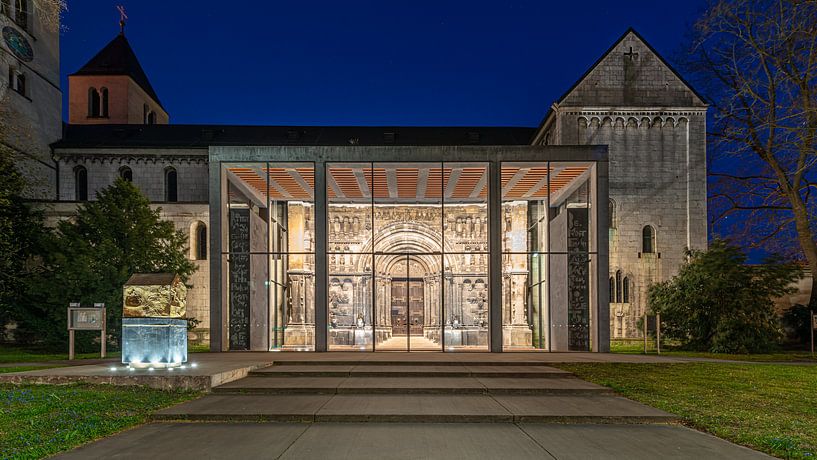 Church portal by Rainer Pickhard