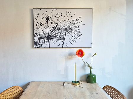 Floral motif, simplicity