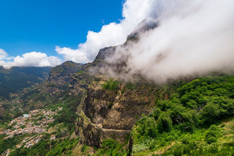 Miradouro do Curral das Freiras oder Tal der Nonnen auf Madeira von Sjoerd van der Wal Fotografie