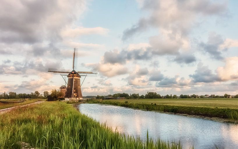 De drie molens (Leidschendam) by Ion Chih