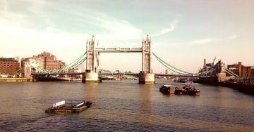 The Tower Bridge of London van Andre Jacobs