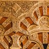 Arcs extraordinaires dans la Mezquita - Cordoue sur Lizanne van Spanje