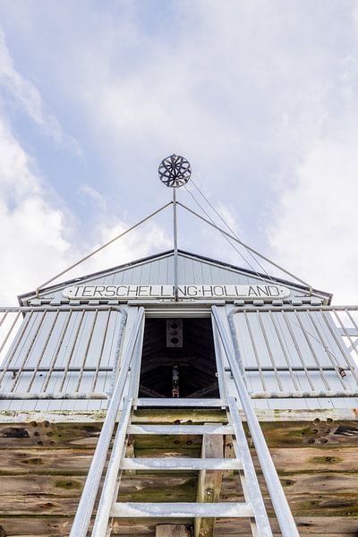 The Drenkelingenhuisje on the beach of Terschelling I travel photography by Lydia